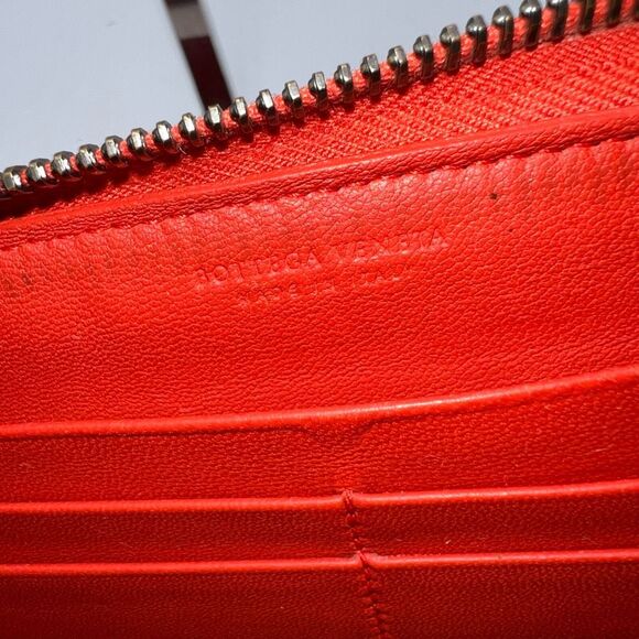 Bottega Veneta Red/Orange Intrecciato Woven Nappa Leather Zip Around Wallet - Picture 9 of 12